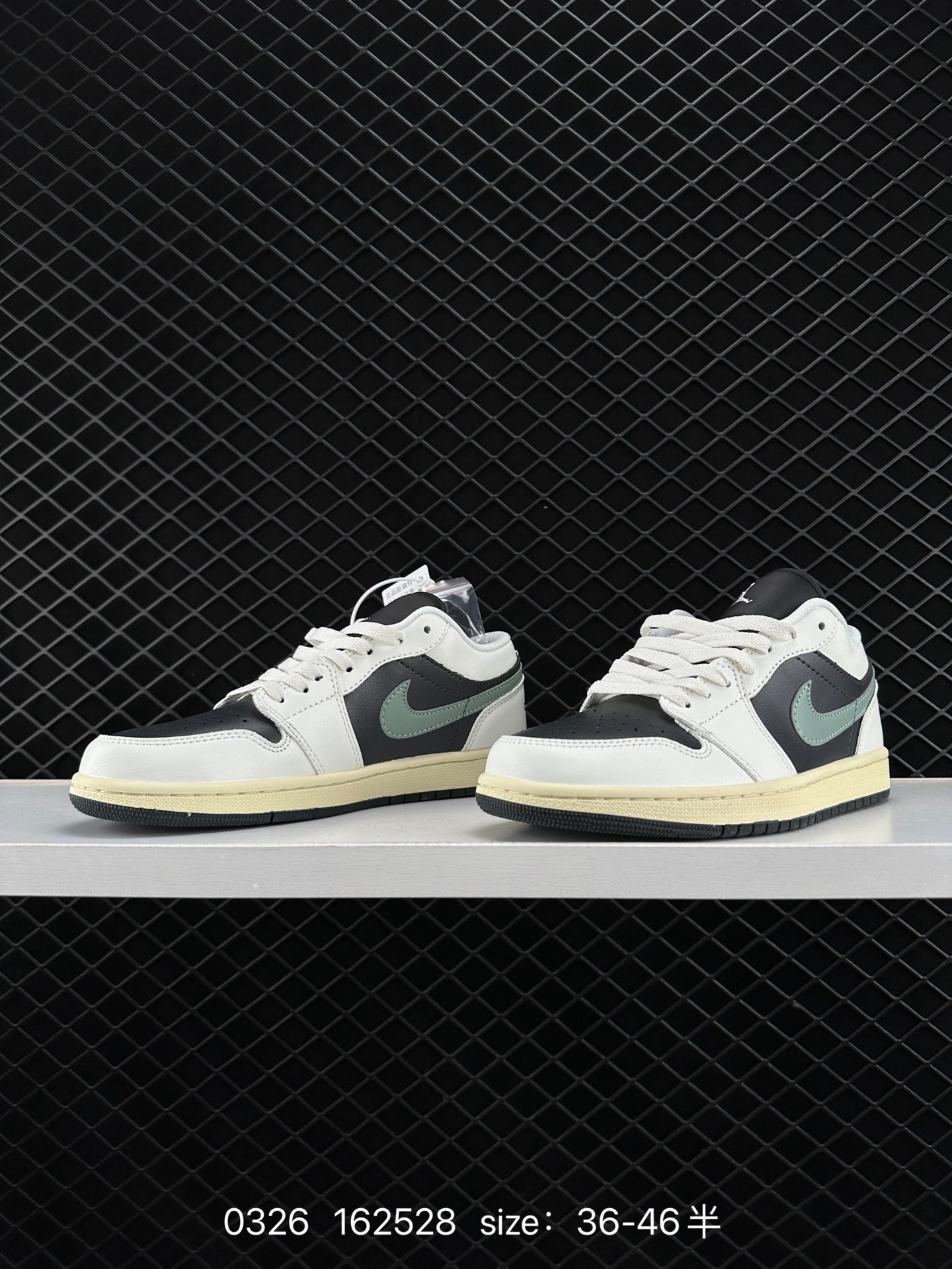 Nike Wmns Air Jordan 1 Low GS
